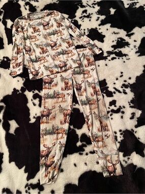 Bums and Roses Wood You Believe It Limited Edition Size 5/6 LS/P Bamboo Pajamas